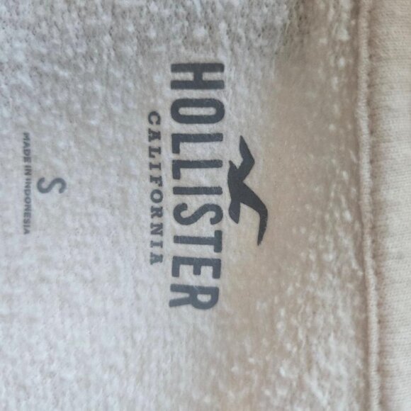 Hollister Co. Women's Cream and Tan Sweatshirt - Picture 4 of 4